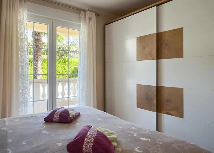 Apartament Opatic *